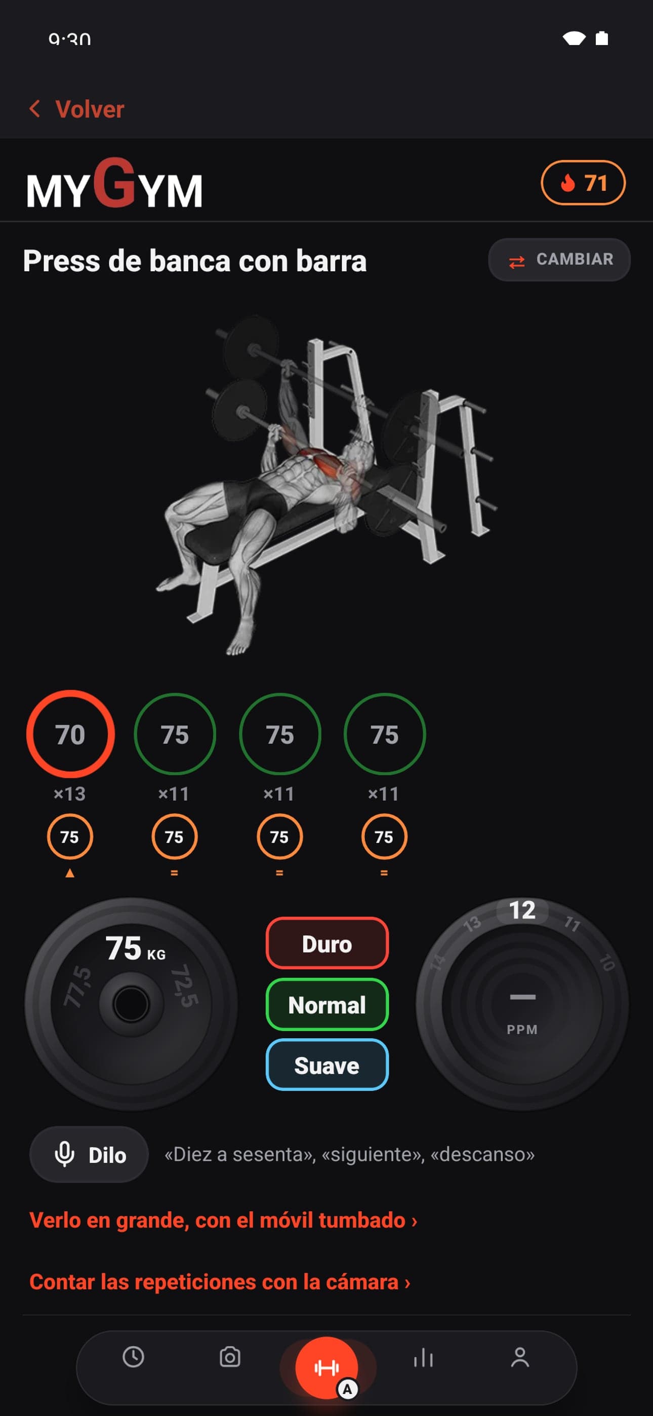 Entreno en MYGYM: el ejercicio en curso, cada serie es un aro, el peso y las repeticiones en sus ruedas