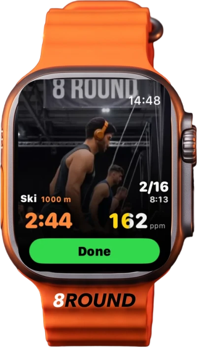 8Round on the Apple Watch: the ski erg with Hugo behind